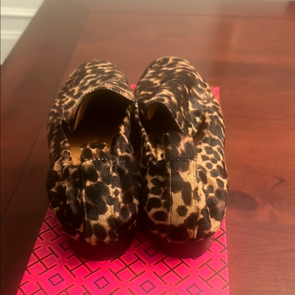 Tory Burch Leopard Print Flats - Picture 2 of 3